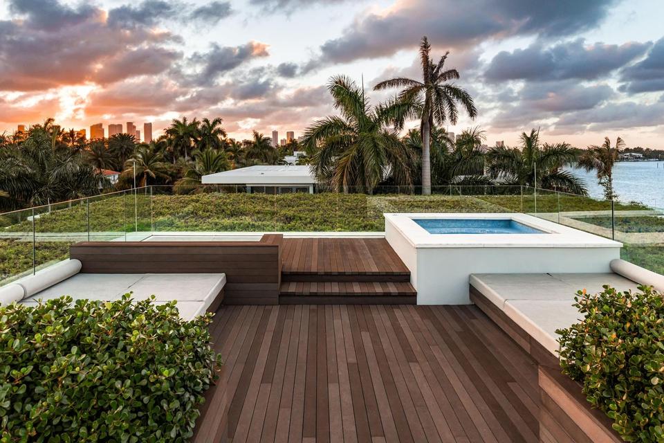Rooftop lounge and plunge pool overlooking the bay, Villa Lavoro, Miami Beach luxury rental