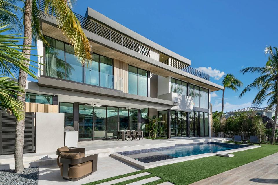 Rear terraces and pool deck, Villa Sia, Las Olas Isles, Fort Lauderdale luxury rental