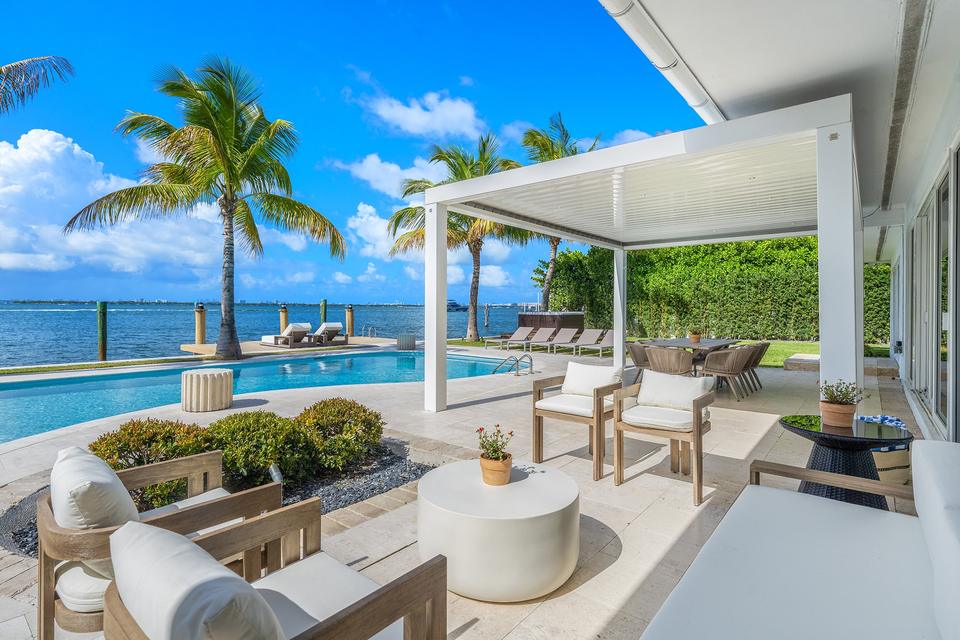 Villa Venetian bayfront terrace and pool