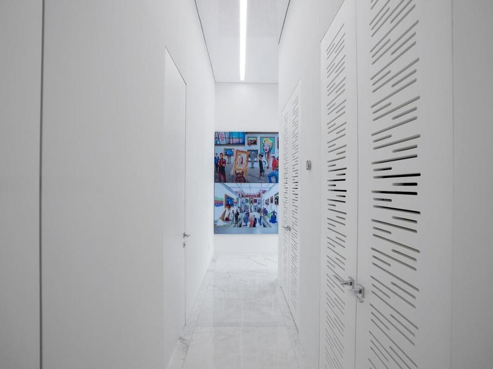 Hallway with artwork, Beach Bungalow, Miami