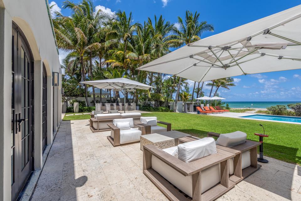 Terrace lounge beside the house, Villa Ocean, Miami