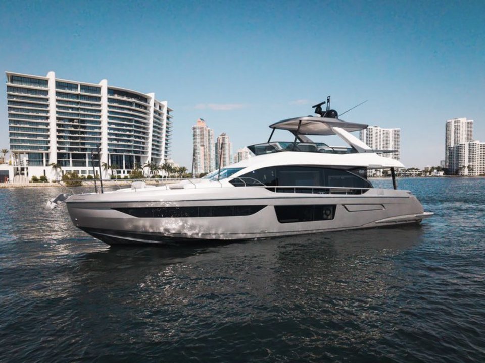 The 68 foot Azimut Fly at rest on Biscayne Bay