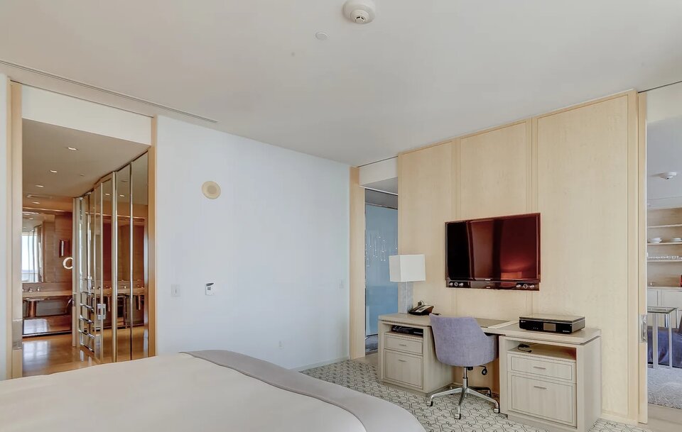 Atlantic Suite Floor 7 at St. Regis Bal Harbour, photo 3