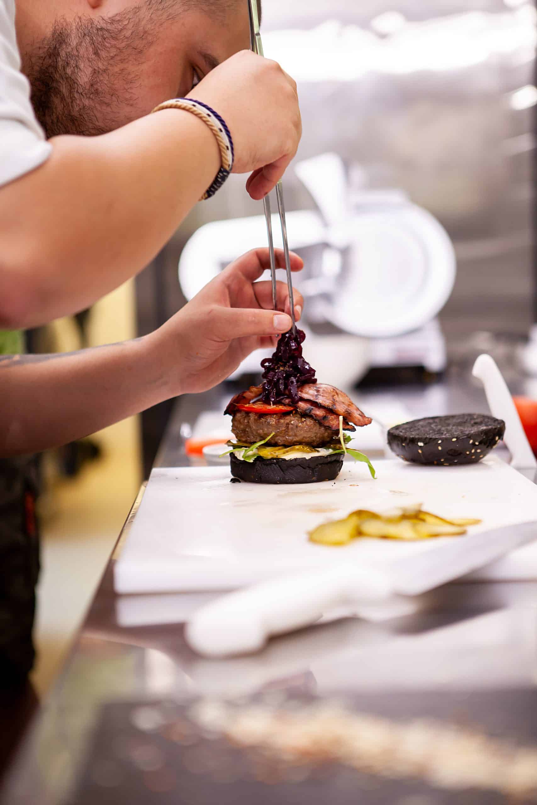 Restaurant and Dining Concierge