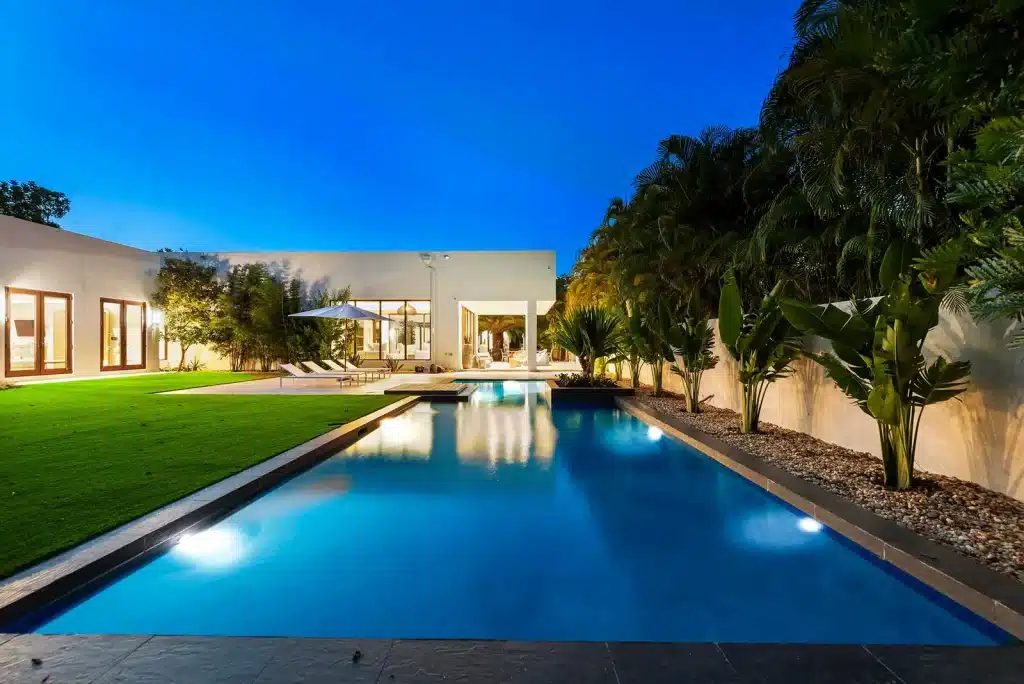 Miami Villa with a Heated Pool: What to Check Before Your Winter Stay
